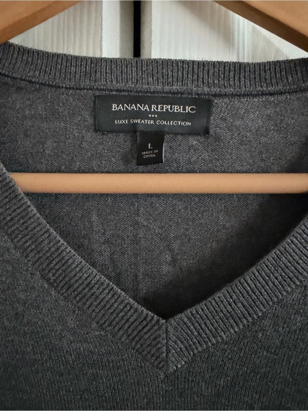 Banana Republic Men’s V-Neck Sweater - Charcoal